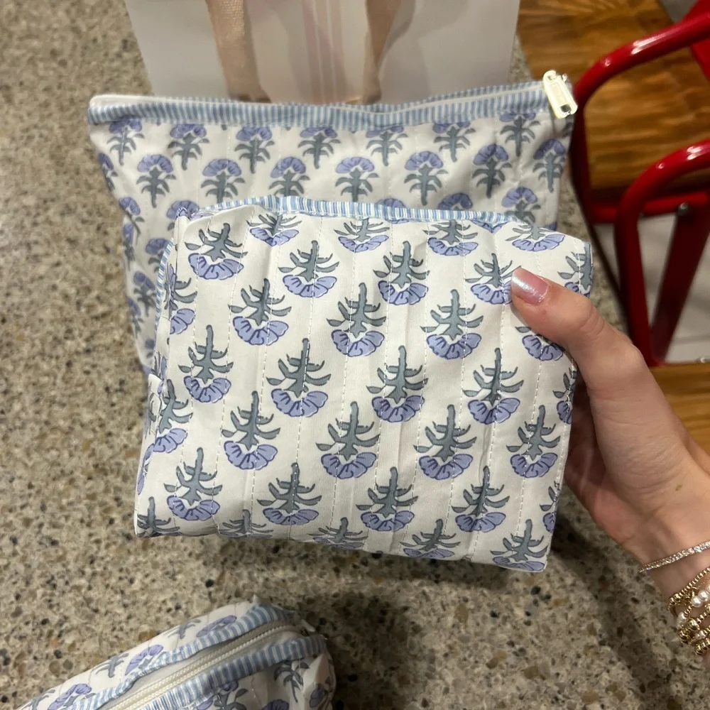 Floral Blue & White Cotton Pouch Set